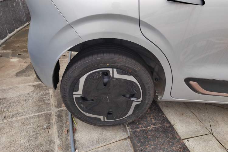 Used Dongfeng NAMMI 01 2024 New Edition 330 Plus Smart+ Right Rear Wheel Hub