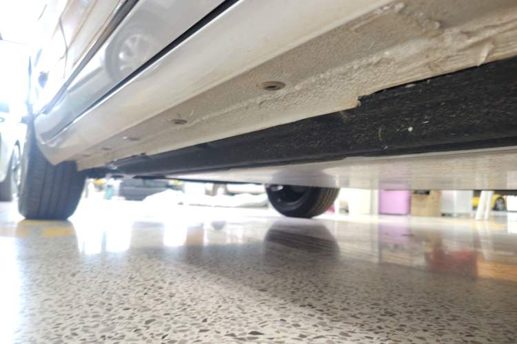 Used Dongfeng NAMMI 01 2024 New Edition 330 Plus Smart+ Right Side Sill