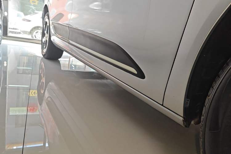 Used Dongfeng NAMMI 01 2024 430 Plus Smart+ Right Side Sill