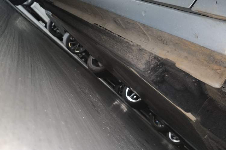 Used Dongfeng NAMMI 01 2024 New Edition 430 Max Smart+ Right Side Sill