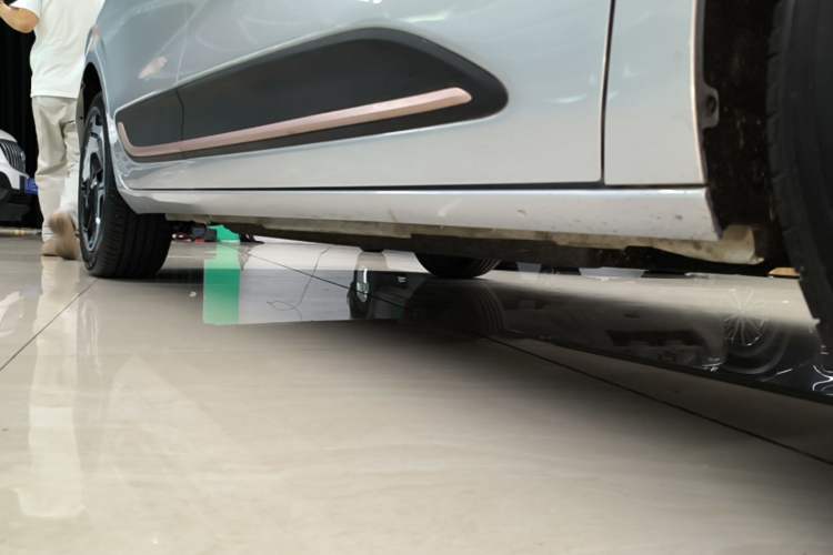 Used Dongfeng NAMMI 01 2024 New Edition 330 Plus Smart+ Right Side Sill
