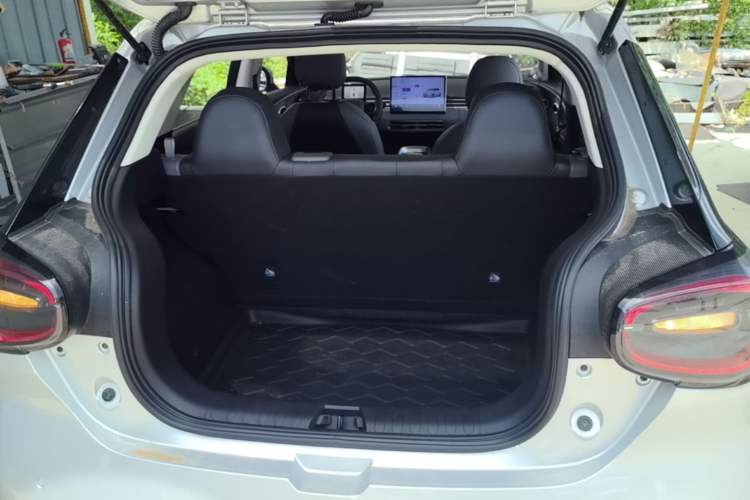 Used Dongfeng NAMMI 01 2024 New Edition 430 Plus Smart+ Trunk