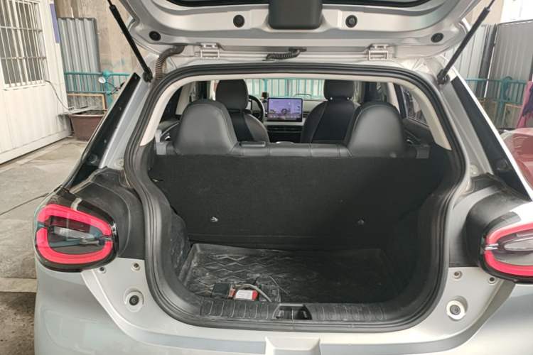 Used Dongfeng NAMMI 01 2024 New Edition 330 Air Trunk