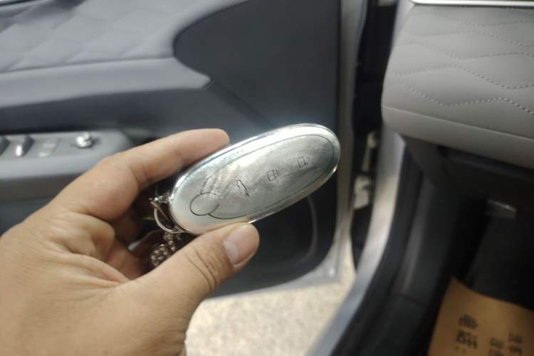 Used Dongfeng NAMMI 01 2024 New Edition 330 Plus Smart+ Vehicle Key