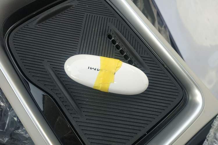 Used Dongfeng NAMMI 01 2024 New Edition 330 Plus Smart+ Vehicle Key