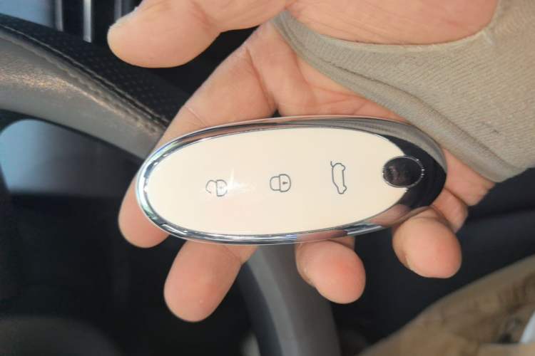 Used Dongfeng NAMMI 01 2024 New Edition 330 Air Vehicle Key