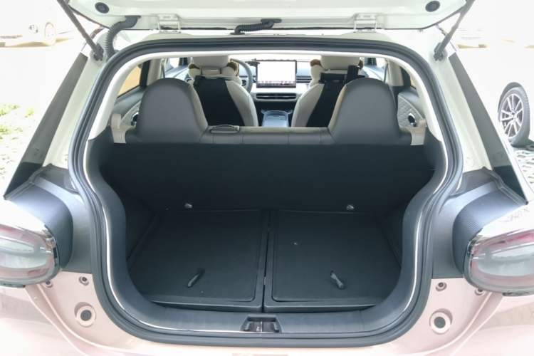 Used Dongfeng NAMMI 01 2024 New Edition 330 Plus Smart+ Trunk