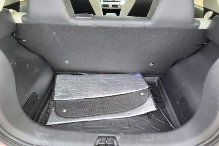 Used Dongfeng NAMMI 01 2024 New Edition 330 Plus Smart+ Trunk