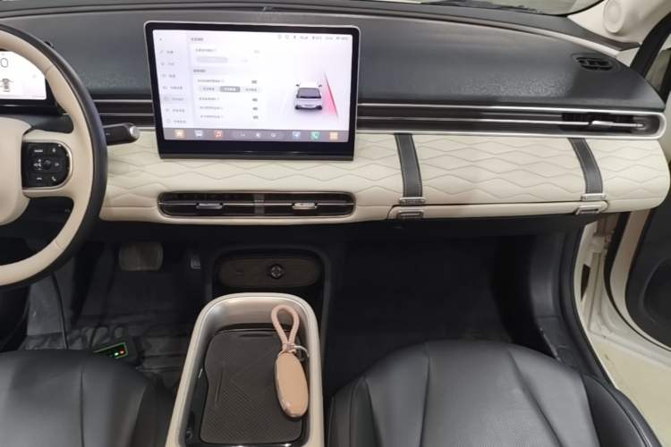 Used Dongfeng NAMMI 01 2024 Co-Creation Edition – Co-Creation WE Version Audio And AC Panel
