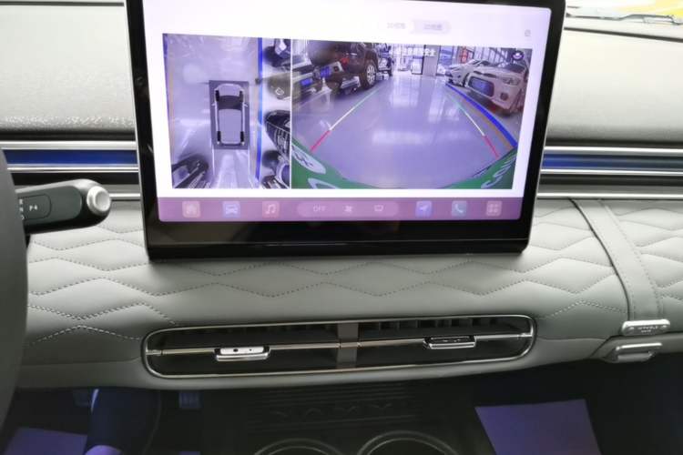 Used Dongfeng NAMMI 01 2024 Co-Creation Edition Co-Creation ME Version Audio And AC Panel