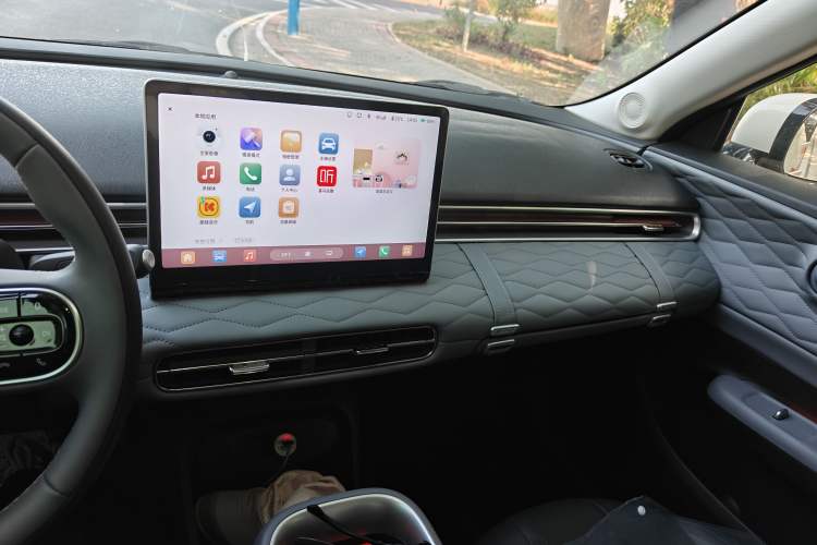Used Dongfeng NAMMI 01 2024 New Edition 330 Plus Smart+ Audio And AC Panel