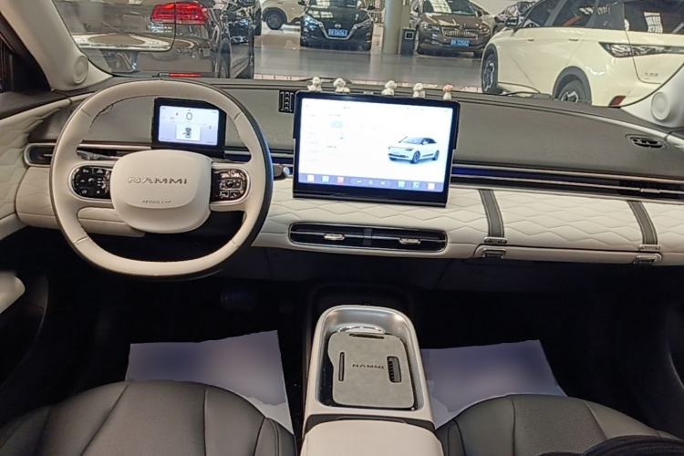 Used Dongfeng NAMMI 01 2024 New Edition 330 Plus Smart+ Center Console