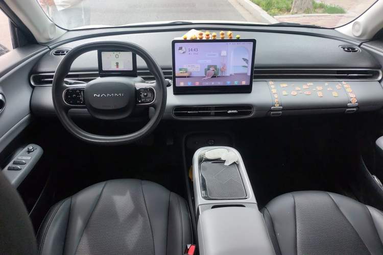Used Dongfeng NAMMI 01 2024 New Edition 330 Air Center Console