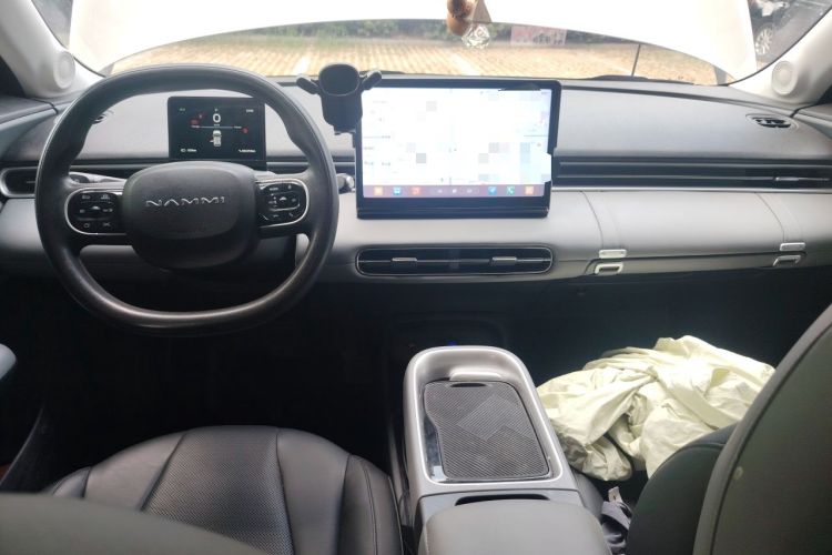 Used Dongfeng NAMMI 01 2024 New Edition 330 Air Center Console