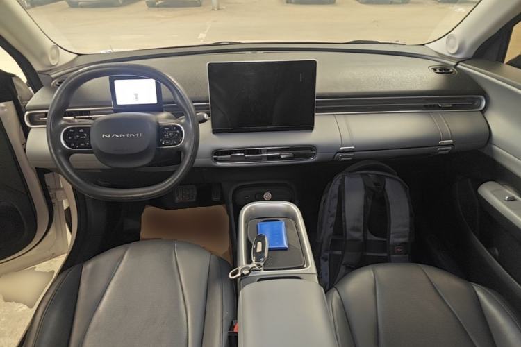 Used Dongfeng NAMMI 01 2024 New Edition 330 Air Center Console