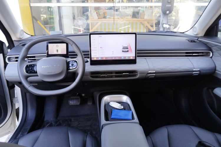 Used Dongfeng NAMMI 01 2024 Co-Creation Edition – Co-Creation WE Version Center Console