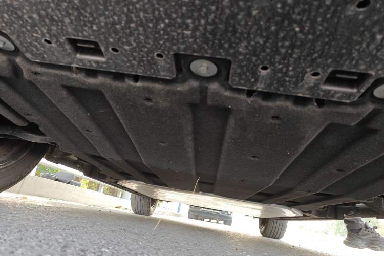 Used Dongfeng NAMMI 01 2024 New Edition 330 Plus Smart+ Chassis Front