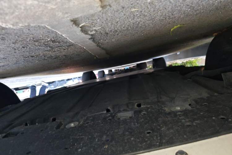 Used Dongfeng NAMMI 01 2024 New Edition 330 Air Chassis Front