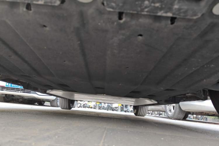 Used Dongfeng NAMMI 01 2024 New Edition 330 Air Chassis Front