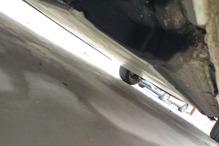 Used Dongfeng NAMMI 01 2024 New Edition 330 Air Chassis Front Left