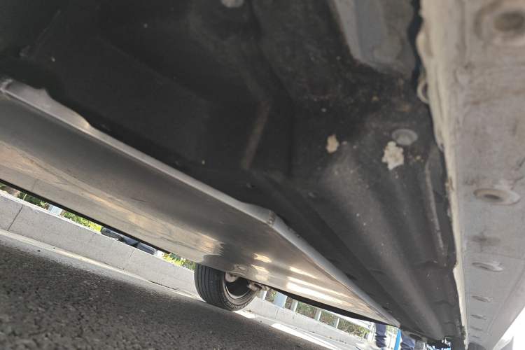 Used Dongfeng NAMMI 01 2024 New Edition 330 Plus Smart+ Chassis Front Left