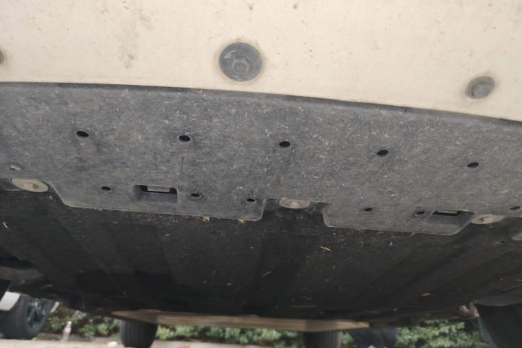 Used Dongfeng NAMMI 01 2024 New Edition 330 Air Chassis Front