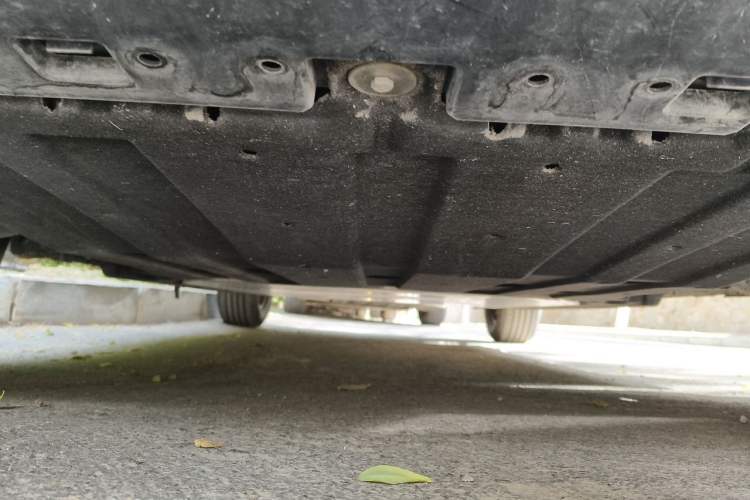 Used Dongfeng NAMMI 01 2024 New Edition 330 Air Chassis Front