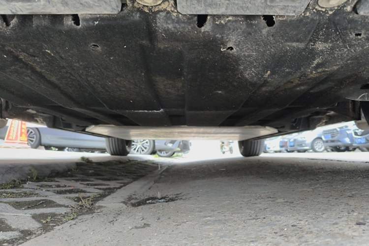 Used Dongfeng NAMMI 01 2024 330 Air Chassis Front