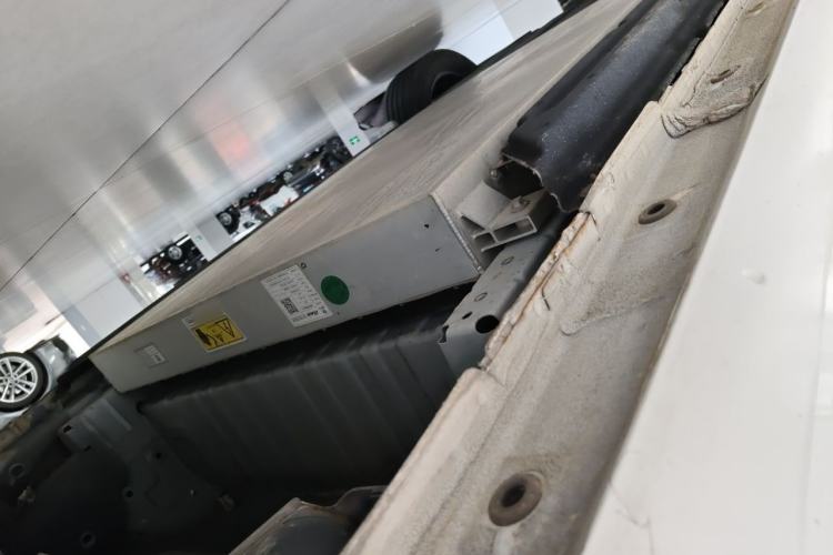 Used Dongfeng NAMMI 01 2024 330 Air Chassis Rear Left