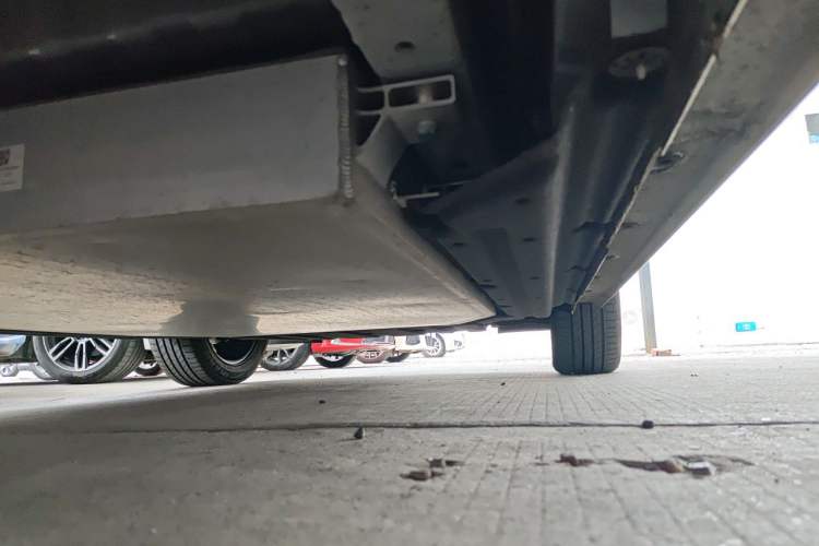 Used Dongfeng NAMMI 01 2024 New Edition 330 Plus Smart+ Chassis Rear Right