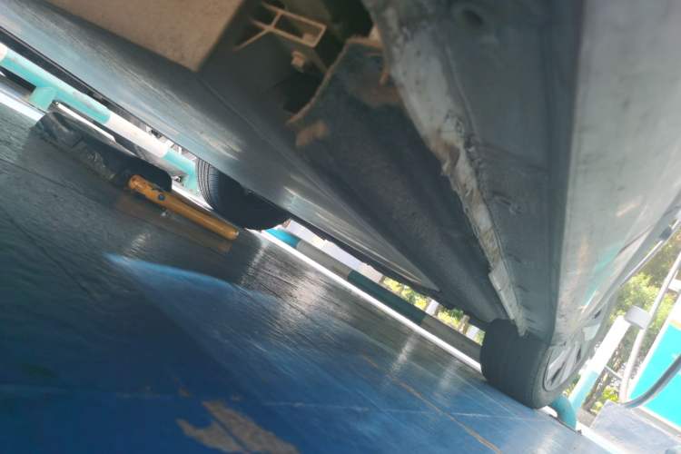 Used Dongfeng NAMMI 01 2024 330 Air Chassis Rear Right