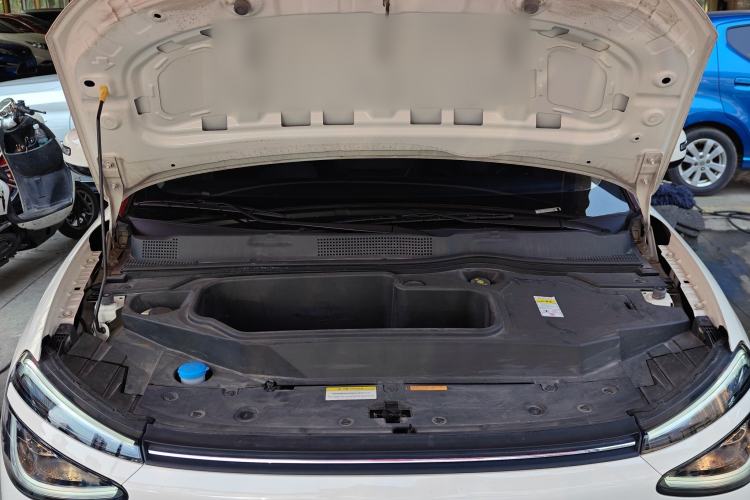 Used Dongfeng NAMMI 01 2024 330 Air Engine Bay