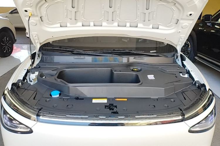Used Dongfeng NAMMI 01 2024 New Edition 330 Plus Smart+ Engine Bay