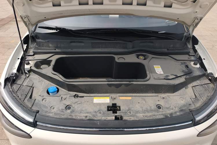 Used Dongfeng NAMMI 01 2024 New Edition 330 Air Engine Bay