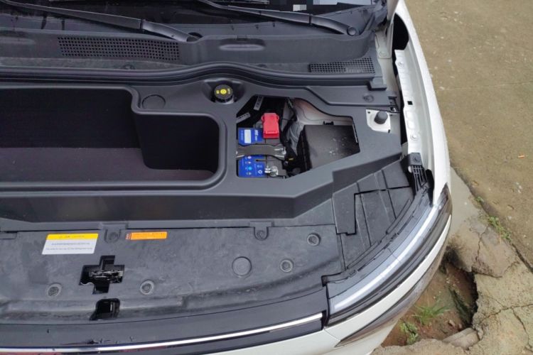 Used Dongfeng NAMMI 01 2024 New Edition 330 Air Engine Bay Left