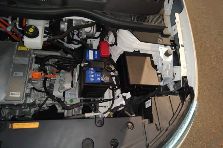 Used Dongfeng NAMMI 01 2024 Co-Creation Edition – Co-Creation WE Version Engine Bay Left