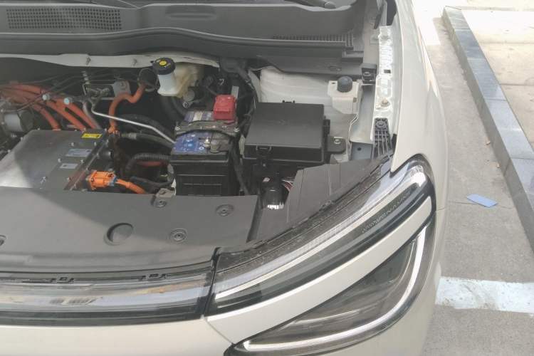 Used Dongfeng NAMMI 01 2024 330 Lite Engine Bay Left