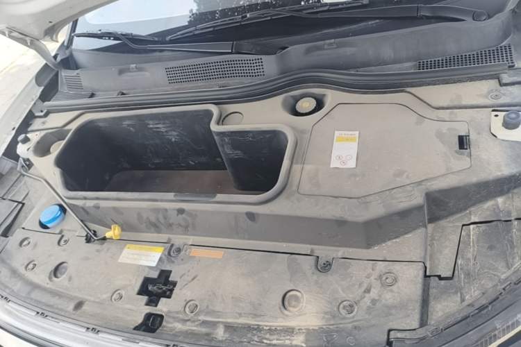 Used Dongfeng NAMMI 01 2024 New Edition 330 Plus Smart+ Engine Bay