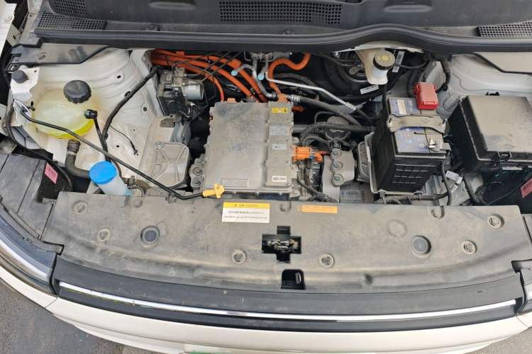 Used Dongfeng NAMMI 01 2024 New Edition 330 Air Engine Bay