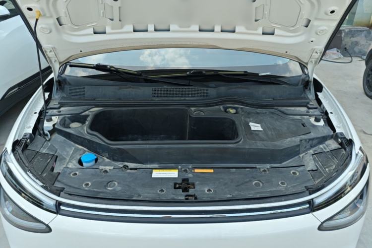 Used Dongfeng NAMMI 01 2024 New Edition 330 Air Engine Bay
