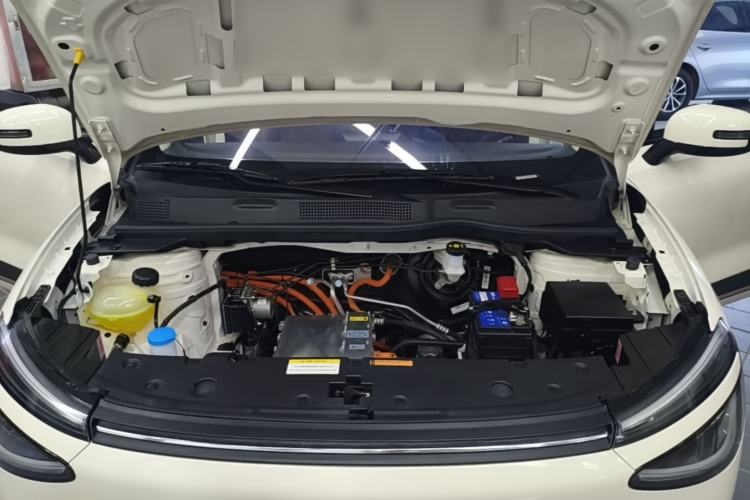 Used Dongfeng NAMMI 01 2024 New Edition 330 Air Engine Bay