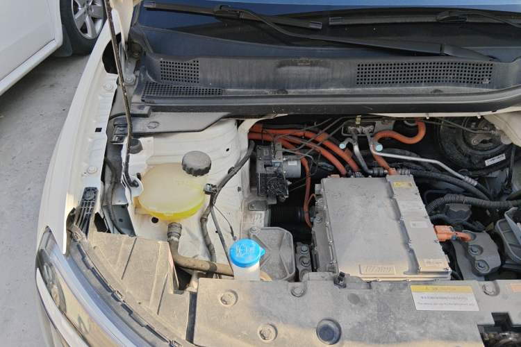 Used Dongfeng NAMMI 01 2024 New Edition 330 Air Engine Bay Right