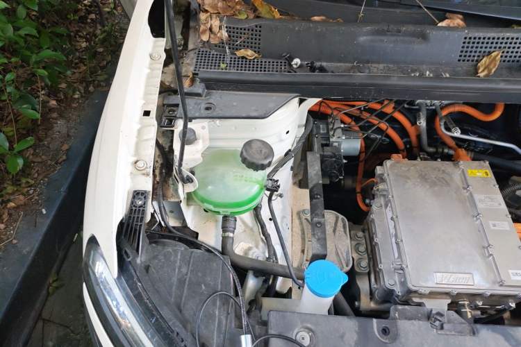 Used Dongfeng NAMMI 01 2024 New Edition 330 Air Engine Bay Right