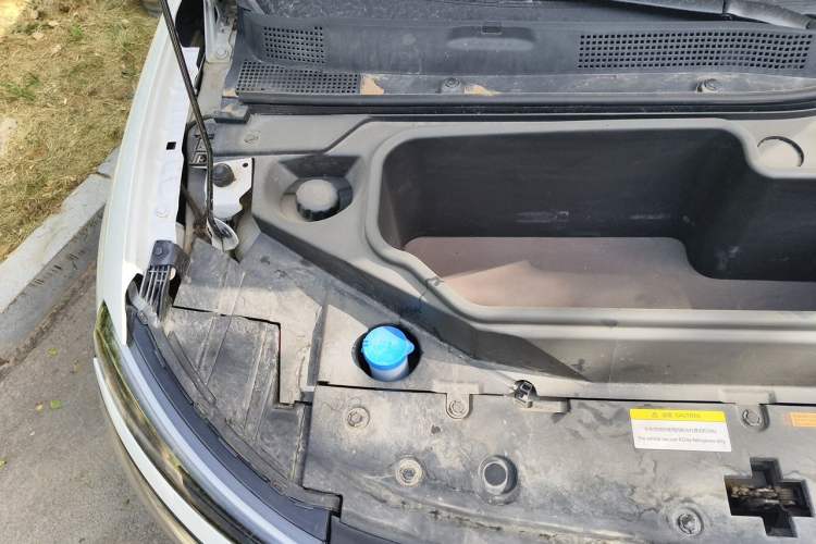 Used Dongfeng NAMMI 01 2024 New Edition 330 Air Engine Bay Right