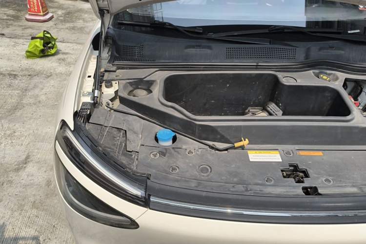 Used Dongfeng NAMMI 01 2024 330 Air Engine Bay Right