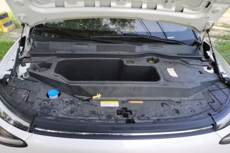 Used Dongfeng NAMMI 01 2024 New Edition 330 Air Engine Bay
