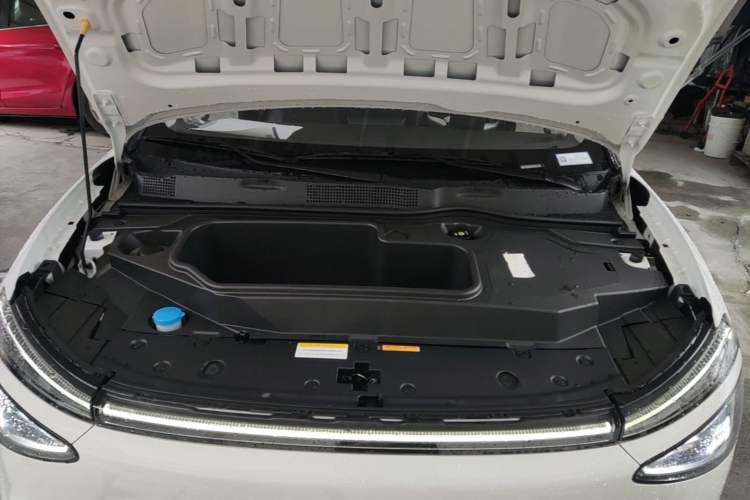 Used Dongfeng NAMMI 01 2024 New Edition 430 Plus Smart+ Engine Bay