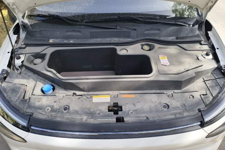 Used Dongfeng NAMMI 01 2024 New Edition 330 Air Engine Bay