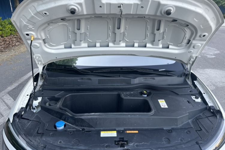 Used Dongfeng NAMMI 01 2024 New Edition 330 Air Engine Bay