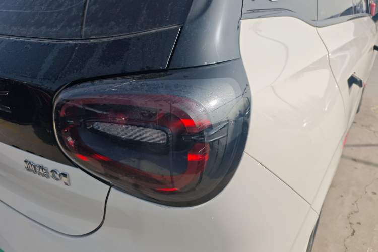 Used Dongfeng NAMMI 01 2024 New Edition 330 Plus Smart+ Exterior 1